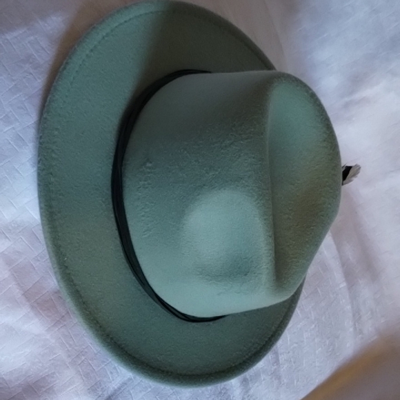 Green Fedora Hat with Feather - Picture 2 of 3